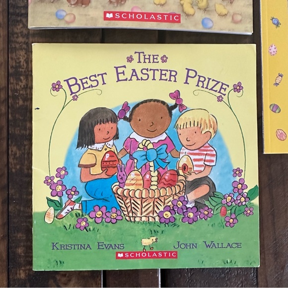 Set of Easter Picture Books - Picture 3 of 11